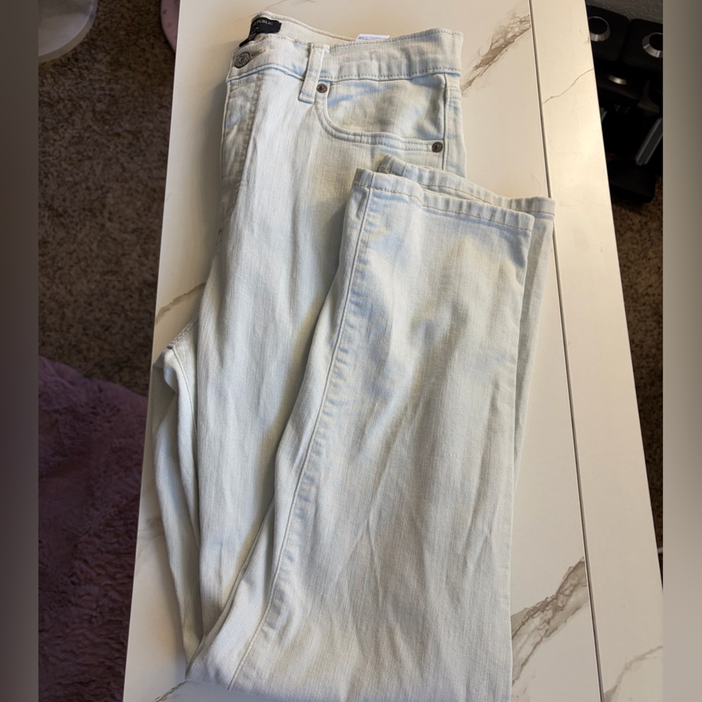 Banana Republic Women's Light Blue Straight Leg Jeans